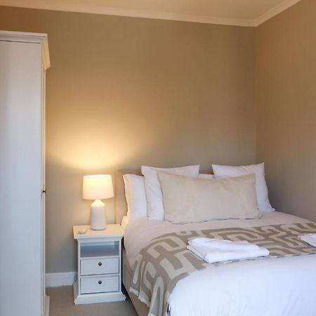 Luxury Living Outside The City Walls - Sleeps Six! Chester Exterior photo