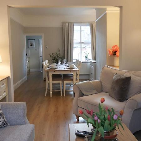 Luxury Living Outside The City Walls - Sleeps Six! Chester Exterior photo