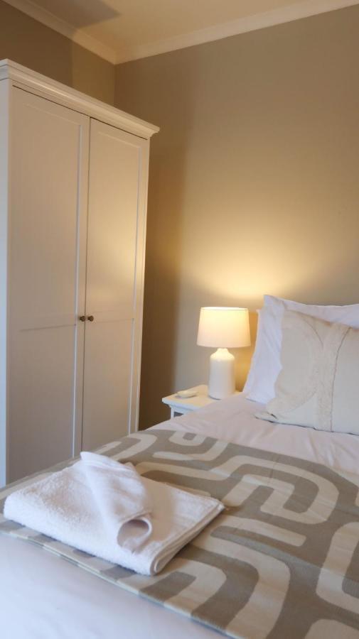 Luxury Living Outside The City Walls - Sleeps Six! Chester Exterior photo
