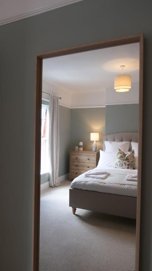 Luxury Living Outside The City Walls - Sleeps Six! Chester Exterior photo