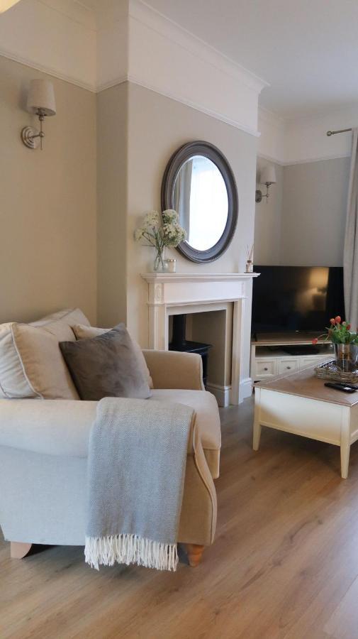 Luxury Living Outside The City Walls - Sleeps Six! Chester Exterior photo